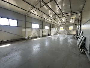 Spatiu comercial de inchiriat 176 mp acces auto in curte in Rusciori - imagine 5