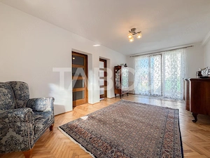 Apartament 3 camere de vanzare zona Piata Cipariu Andrei Muresanu