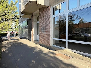 Spatiu comercial de inchiriat Piata Decebal Oradea