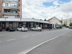 Spatiu comercial 268 mp Piata Cetatii | Vitrina mare | Parcare - imagine 3
