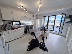 Apartament cu vibe de vacanță în Donath Park   75 mp + terasă + parcare - imagine 2