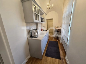 Apartament 2 camere de vanzare 2 pivnite garaj Centrul Istoric Sibiu - imagine 3