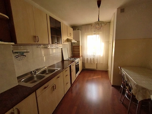 Inchiriez apartament 3 camere cartier Strand