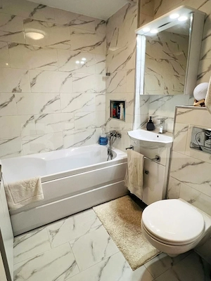 Apartament 3 camere de vanzare, 55 mp, zona Sovata - imagine 7