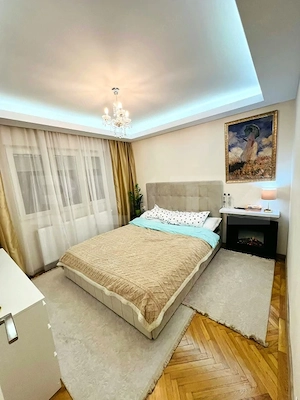 Apartament 3 camere de vanzare, 55 mp, zona Sovata - imagine 2