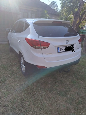 Vând Hyundai ix35, an 2014, benzina 1,6, km reali 292900. - imagine 3
