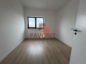 Triplex in Sacalaz | Finisaje premium | 4 camere | Asfalt | 2 balcoane - imagine 7