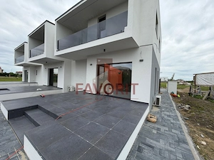 Triplex in Sacalaz | Finisaje premium | 4 camere | Asfalt | 2 balcoane - imagine 14