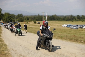 Yamaha R1 n12 vând schimb cu mașina Struți utilaje  - imagine 4
