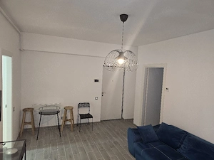 Ofer spre închiriere apartament cu doua camere 