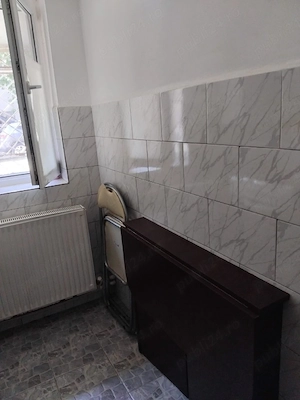 închiriez garsonieră confort 1