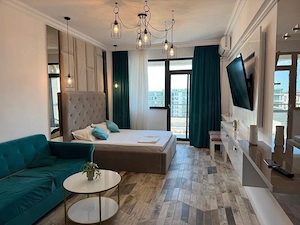 Studio de vanzare cu vedere laterala la mare Mamaia Nord  - imagine 2