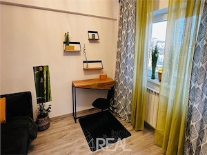 Apartament 3 camere -  vedere Lacul Herastrau - Prima inchiriere - imagine 2