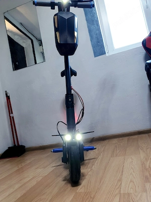 Vând trotinetă electrică modificată și dotat ca un mini scuter