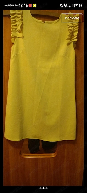 rochie galbenă