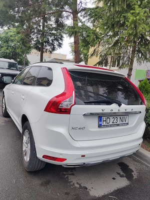 Volvo XC60 D4 Inscription   2016 | 2.0 Diesel | 190 CP | Automată | Euro 6 - imagine 5