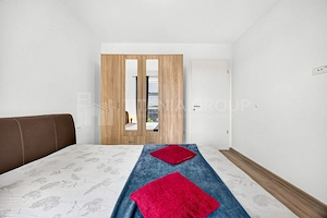 Studio modern | Kasper Coresi | Parcare & boxă - imagine 11