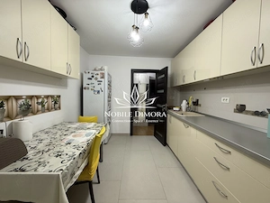 Apartament cu 3 camere de vanzare - 2 balcoane - zona Bucovinei - imagine 10