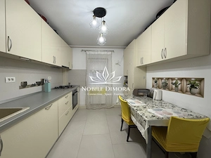 Apartament cu 3 camere de vanzare - 2 balcoane - zona Bucovinei - imagine 8