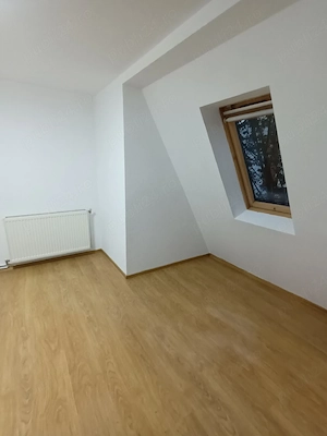 Apartament spatios in zona centrala - imagine 6
