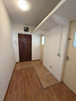 Apartament 2 camere, 39.30 mp, zona Malu Rosu - imagine 8