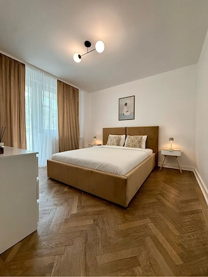 Apartament Central  - imagine 4