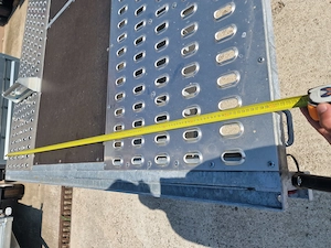 De inchiriat platforma auto 3,5t, 5m 2.1m remorca 750 kg basculabila - imagine 3