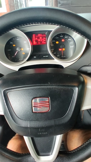 vând Seat Ibiza  - imagine 2