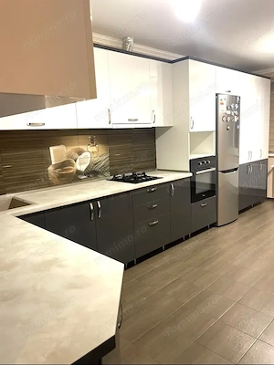 De vanzare apartament cu 3 camere zona Sagului - imagine 3