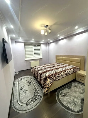 De vanzare apartament cu 3 camere zona Sagului