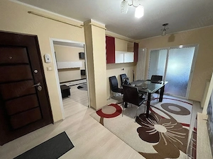 De inchiriat două camere decomandate, str. Nae leonard, 360 euro