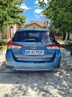 Toyota auris hibrid break an 2015 Euro 6  - imagine 2