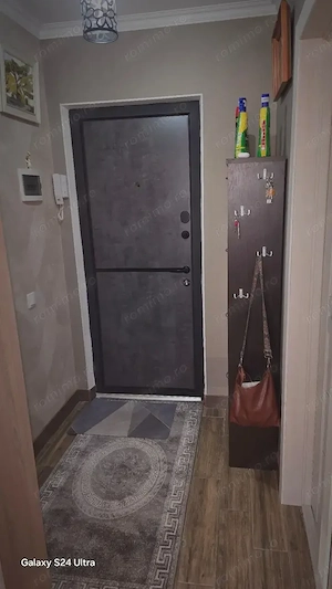De vanzare apartament cu o camera zona Buziasului - imagine 3