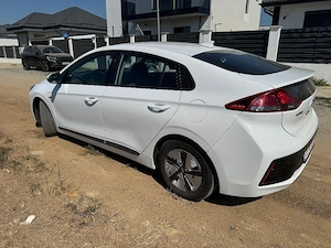 hyundai ioniq  - imagine 3
