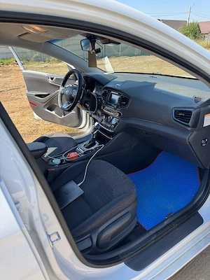 hyundai ioniq  - imagine 9