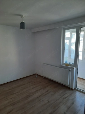 Persoana fizica - Inchiriere apartament cu 2 camere decomandat - imagine 3