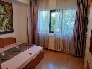 Închiriez apartament cu 2 camere decomandat - imagine 6