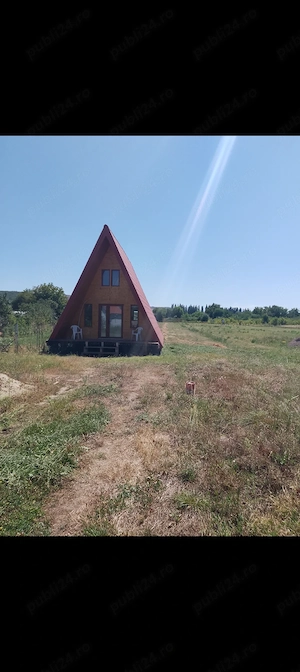 Vând Cabană A-frame , teren 3000 mp intravilan  - imagine 3