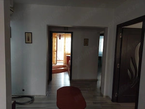 Închiriere apartament 3 camere, strada Stefan cel Mare, potrivit pentru o familie! - imagine 2