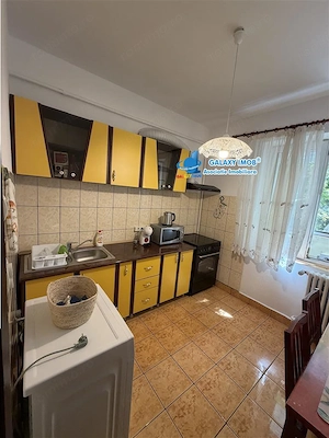 Inchirere apartament 2 camere Bd Basarabia Arena Nationala RENOVAT - imagine 2