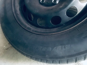 vand 4 roti 4x4 215 65 16 pentru iarna  si o anvelopa Pirelii de vara 235 55 18 foarte bune - imagine 4
