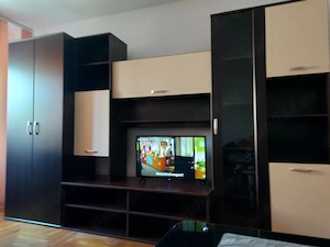 Inchiriez apartament  cu doua camere in Brasov, cartierul Scriitorilor.