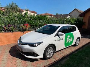 Vand Toyota Auris an 2018 hibrid - imagine 4