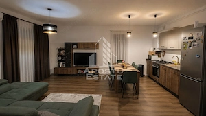 Apartament cu 2 camere de vanzare, 52mp utili + terasa, lift, Giroc