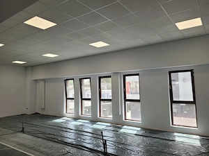 Proprietar ofer spre inchiriere spatiu comercial  - imagine 2