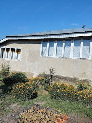 vand casa cu 5 camere - imagine 8