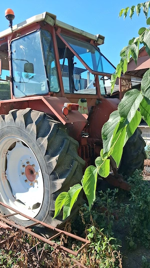 Vând Tractor - imagine 4
