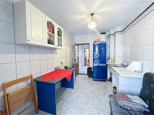 Apartament 3 camere decomandate de vanzare | Parter |Strada Milcov, Bacau - imagine 4