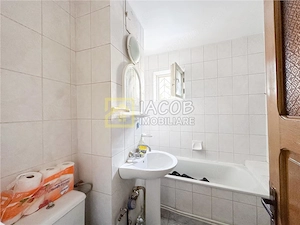 Apartament 3 camere decomandate de vanzare | Parter |Strada Milcov, Bacau - imagine 12