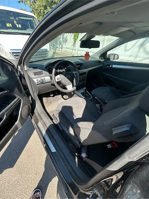 opel astra gtc 1.7 diesel - imagine 8